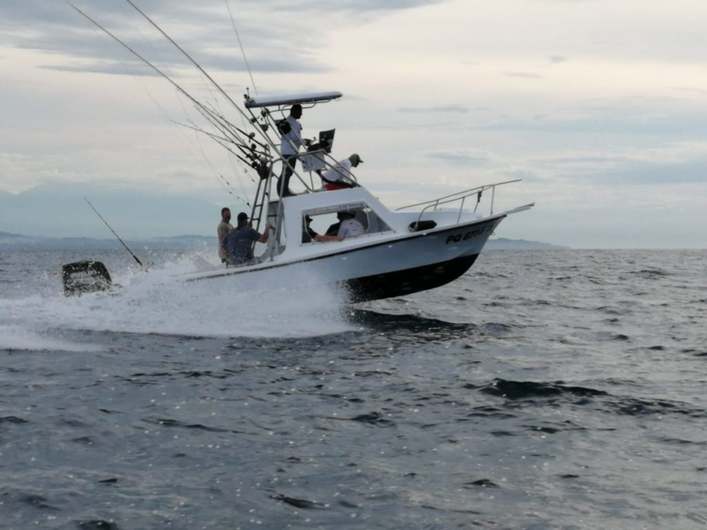 Fishing charter boat rental in Jaco Beach, Costa Rica