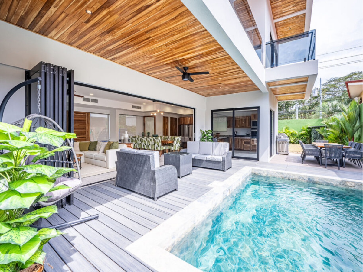 kings-luxury-beach-villa-2-vp-image