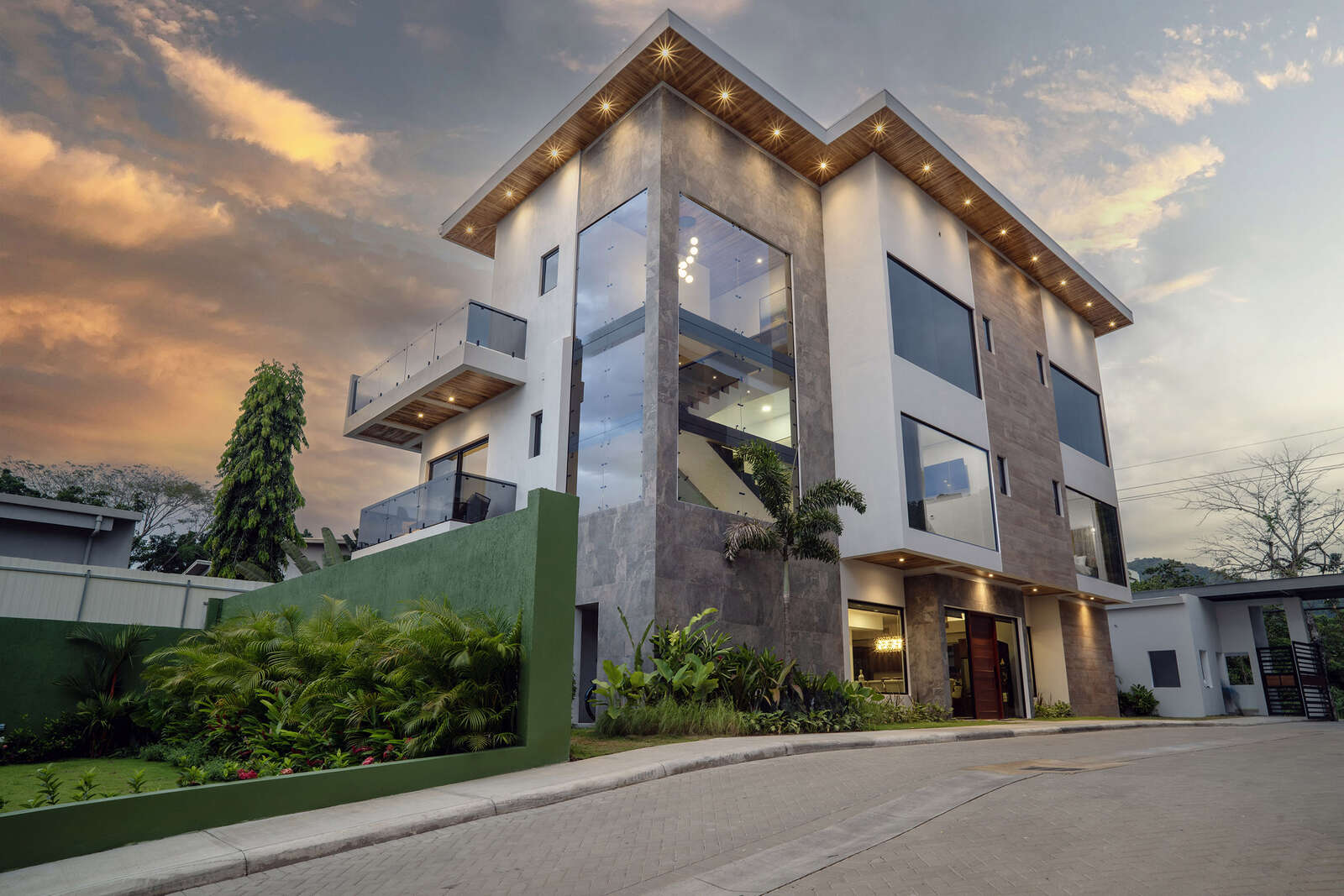 luxury beach villa 1